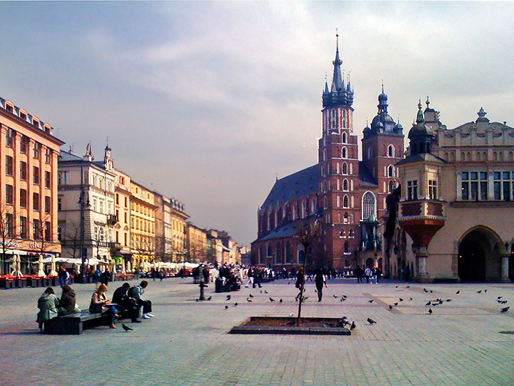 Площадь Главный рынок с Мариацким костелом
