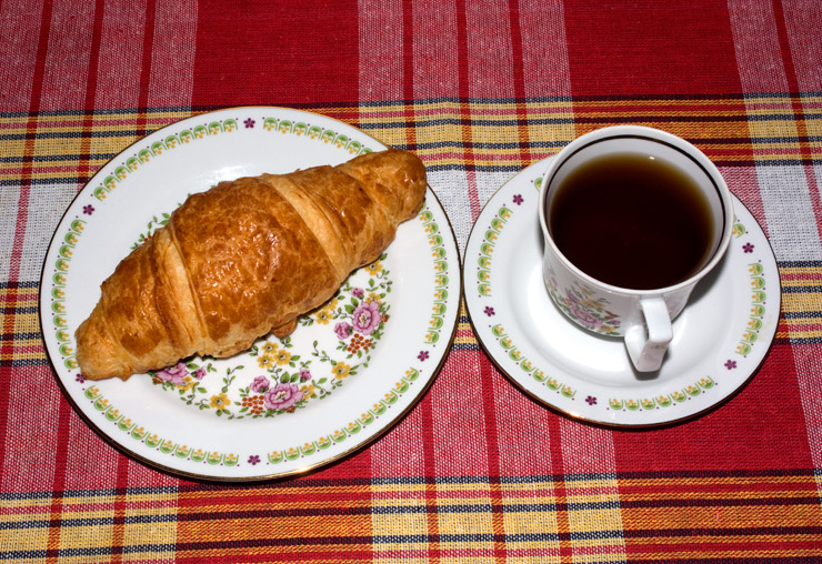 Французский завтрак. Круассан